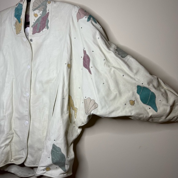 Authentic Vintage 80s Balloon Sleeve Rhinestone Pearl Seashell Leather Jacket - Picture 3 of 11